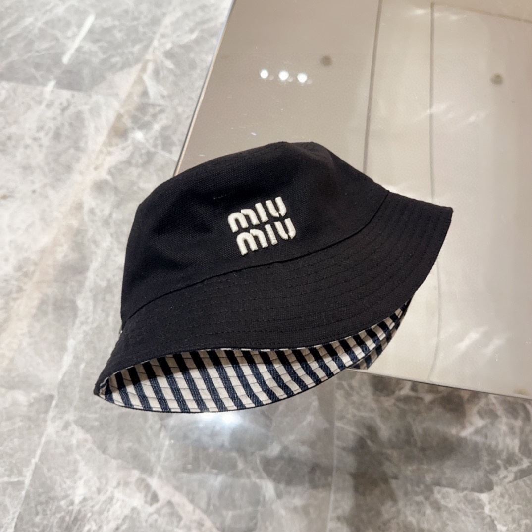 Miu Miu Caps